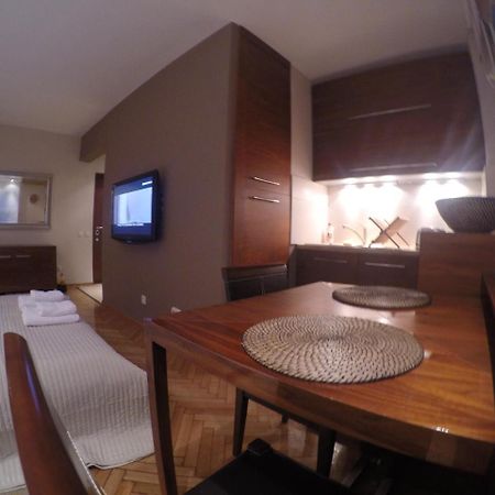 Apartments Near St. Sava Temple ベオグラード エクステリア 写真