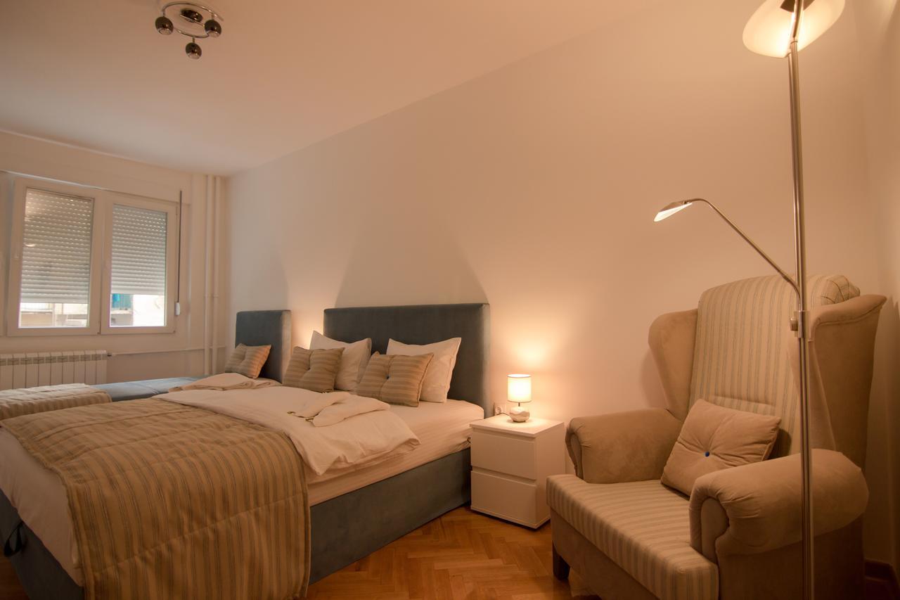 Apartments Near St. Sava Temple ベオグラード エクステリア 写真