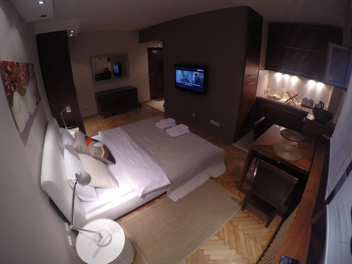 Apartments Near St. Sava Temple ベオグラード エクステリア 写真