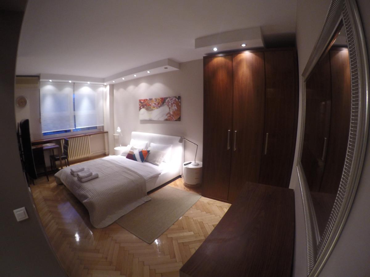 Apartments Near St. Sava Temple ベオグラード エクステリア 写真